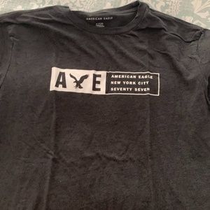 American Eagle t shirt